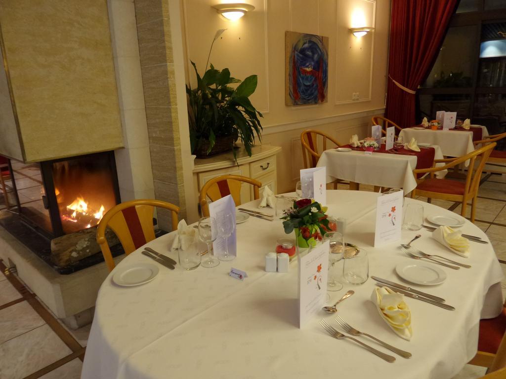 Jura Hotel Restaurant Le Panoramic Saint-Claude Exterior foto